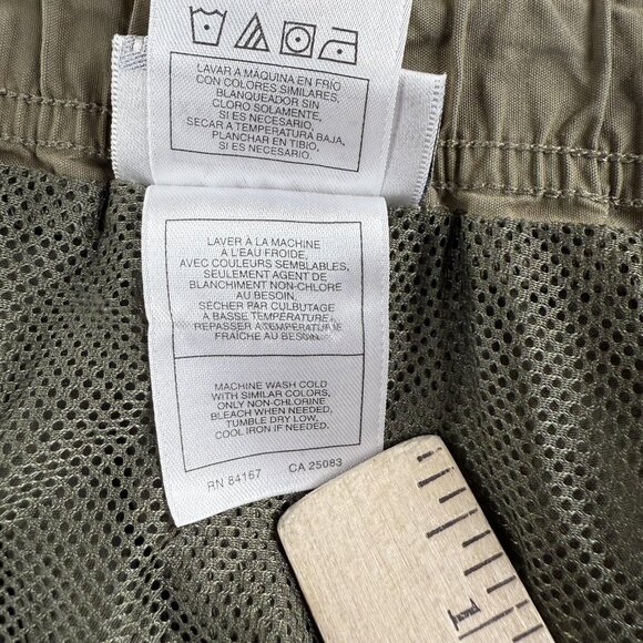 Vintage Walt Disney World Swim Trunks Shorts Men 2XL Green Cargo Mesh Lined Surf - Picture 11 of 14